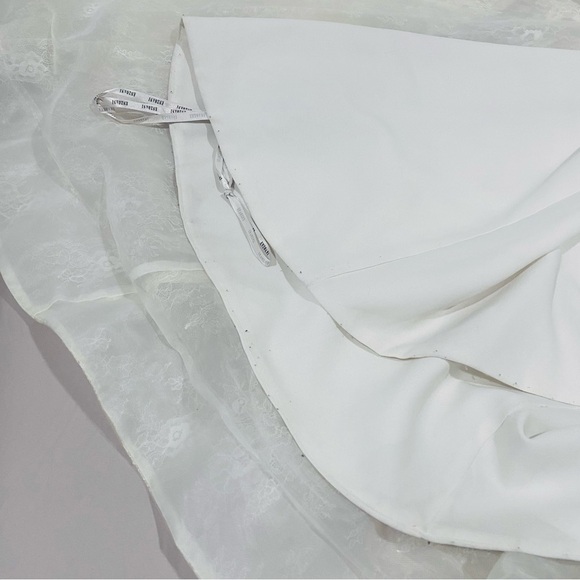 Enzoani Karissa Wedding Dress, Bridal Gown - Picture 5 of 16